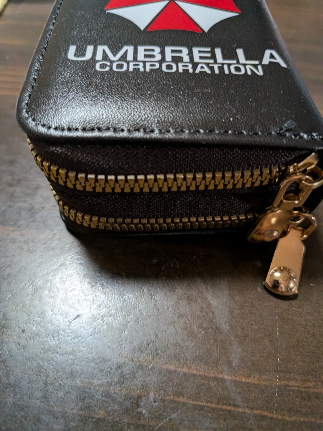 Umbrella Corporation 10 card slot holder and wallet. - photo 3