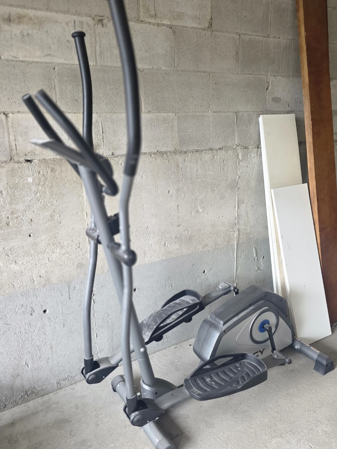 Elliptical Exercise Machine - photo 2