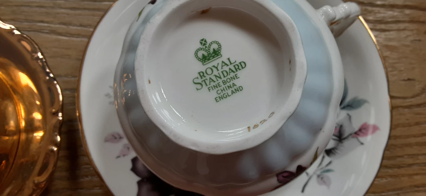 Royal Standard Fine Bone China Teacup and Saucer Set - photo 4