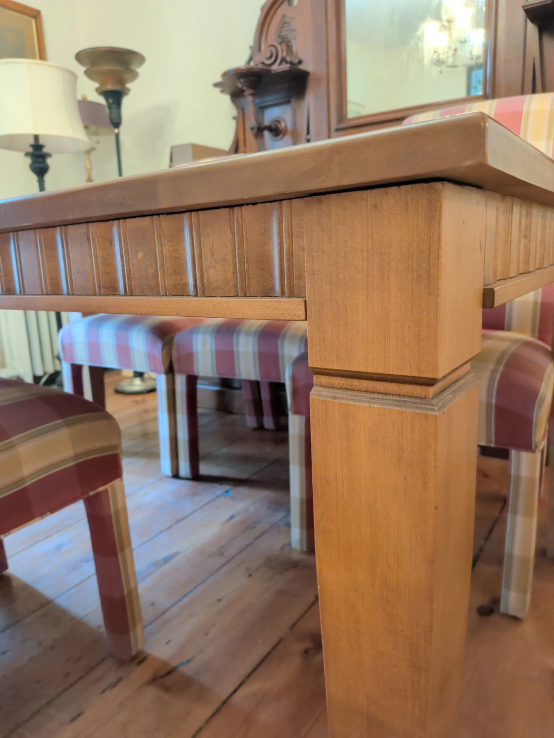 Wooden Dining Table with Plaid Chairs - photo 4