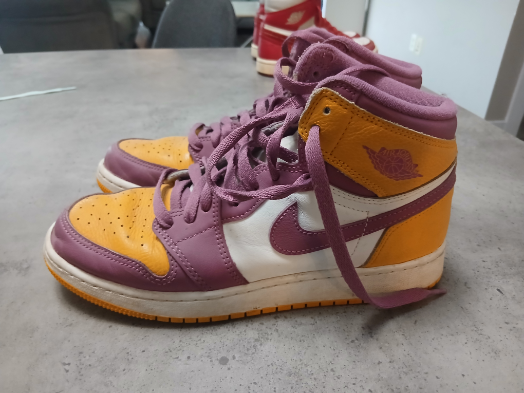 Jordan 1 High OG Sneakers