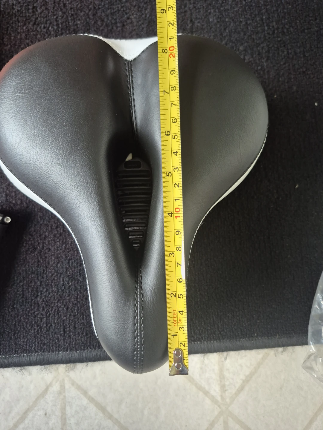 Comfort Bike Saddle and handlebar grips - photo 3