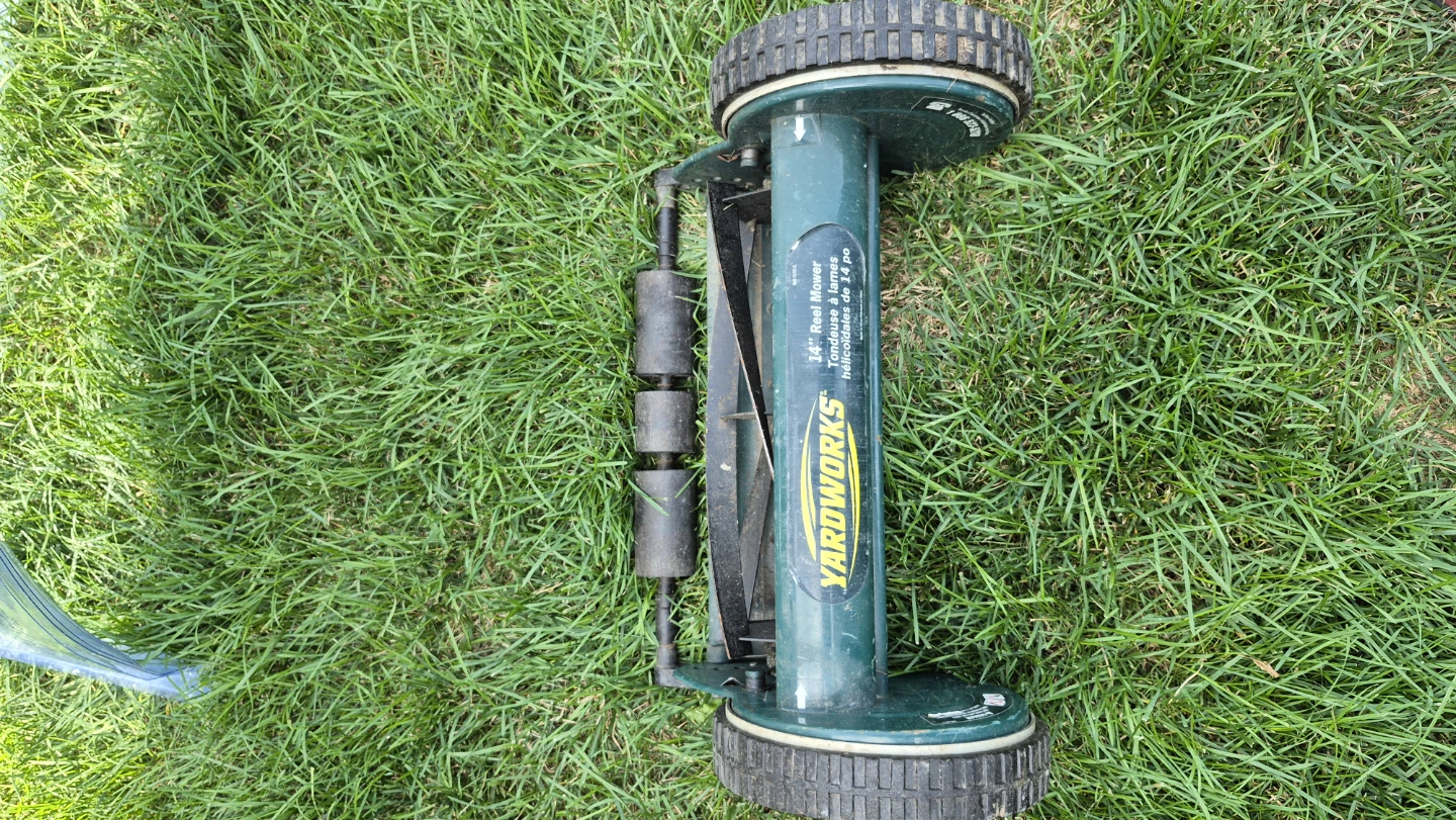 YARDWORKS 14" Reel Mower
