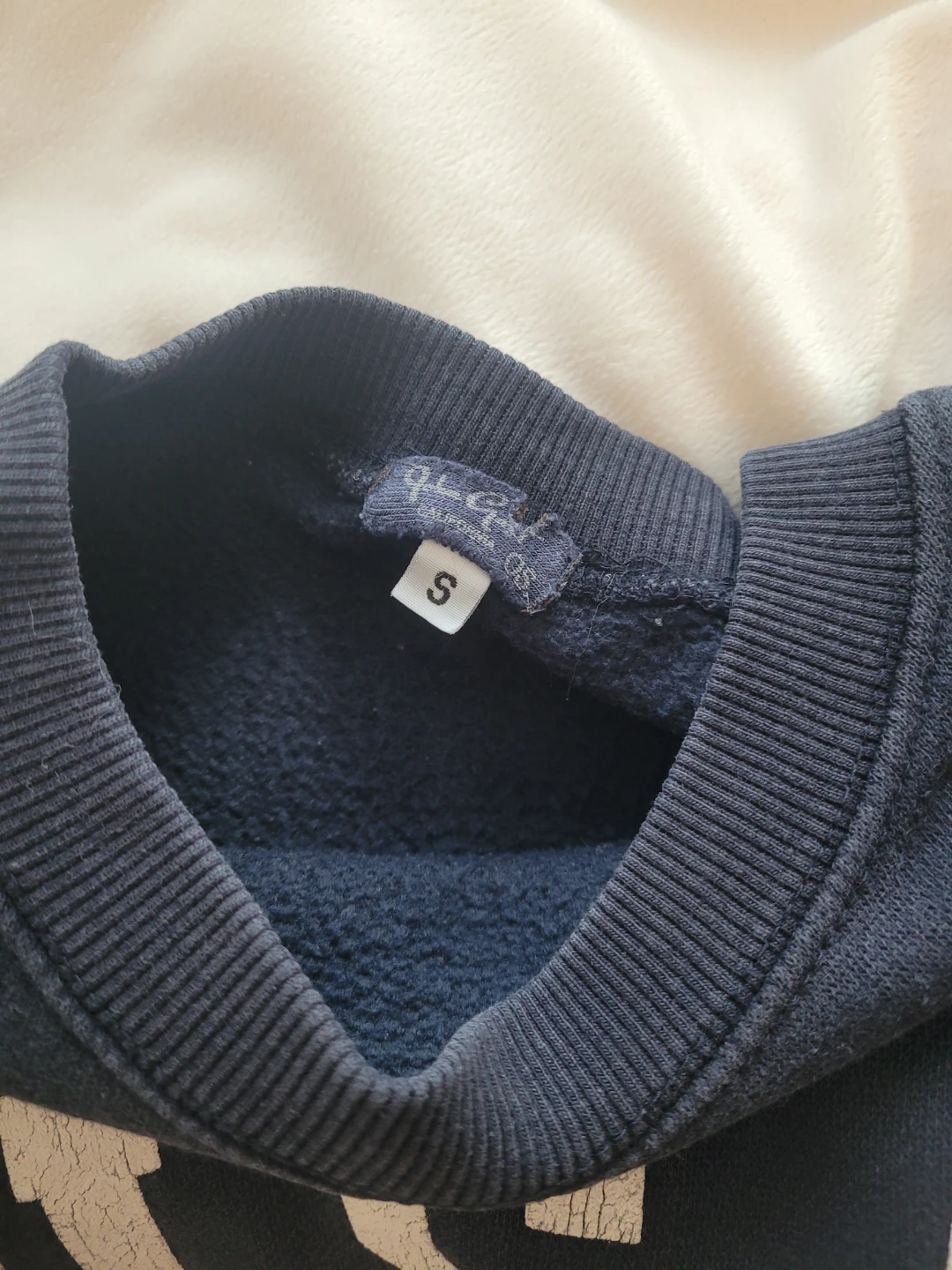 Brandy Melville USA Sweatshirt - photo 2