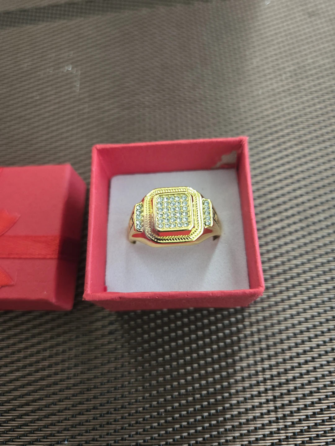 Gold-tone signet ring with clear stones - photo 3