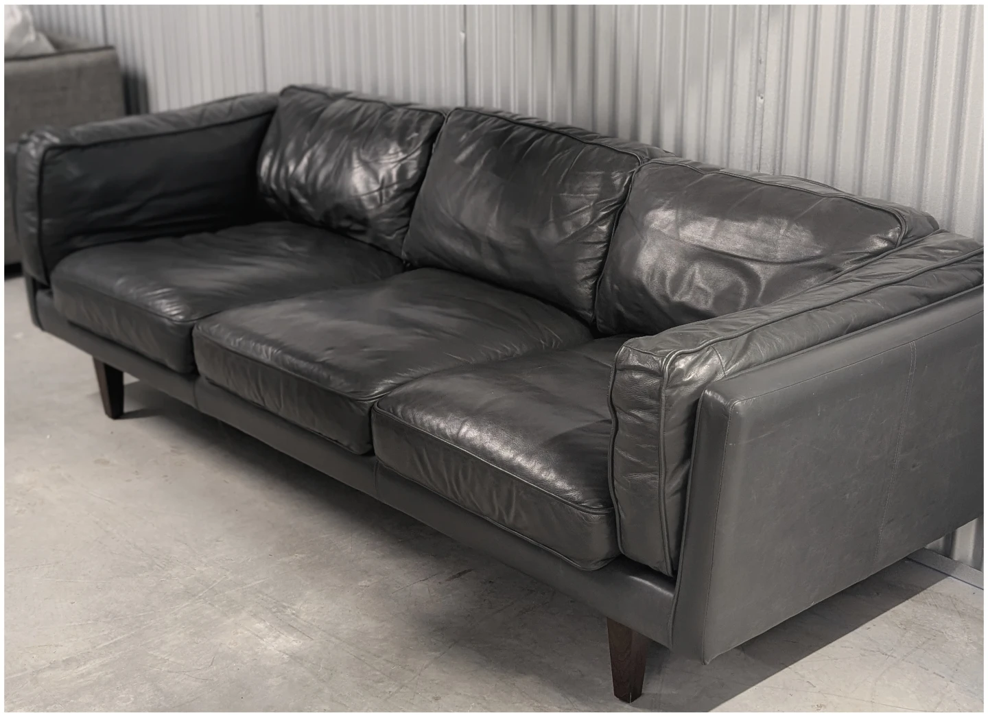Leather couch - photo 4