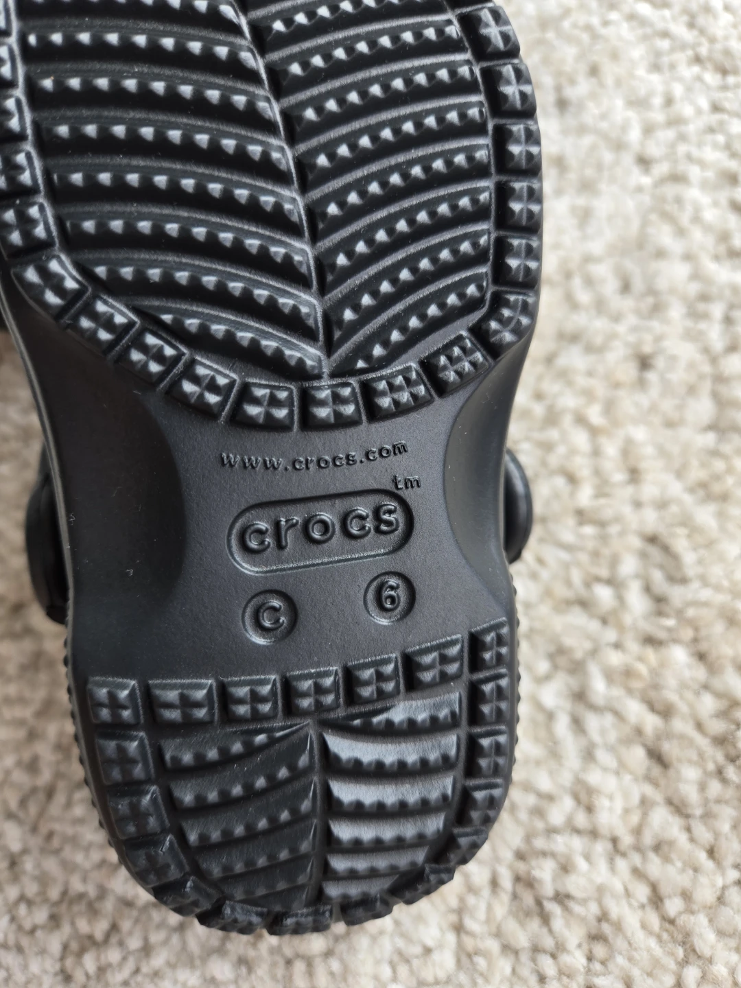 Black Crocs Toddler Size 6 - photo 3