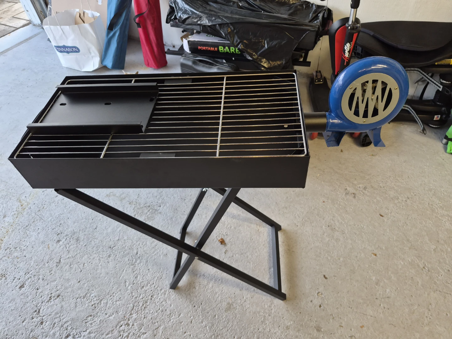 Portable Charcoal BBQ Grill with manual Blower - photo 4