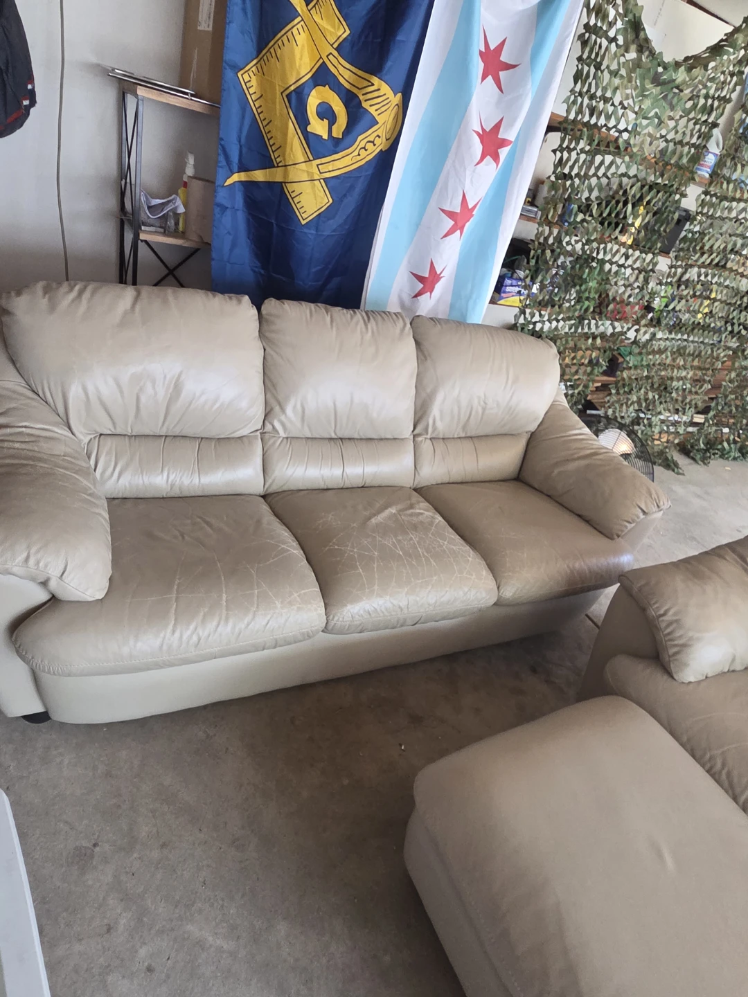3-Piece Leather Living Room Set - Sofa, Loveseat, Chair - photo 3