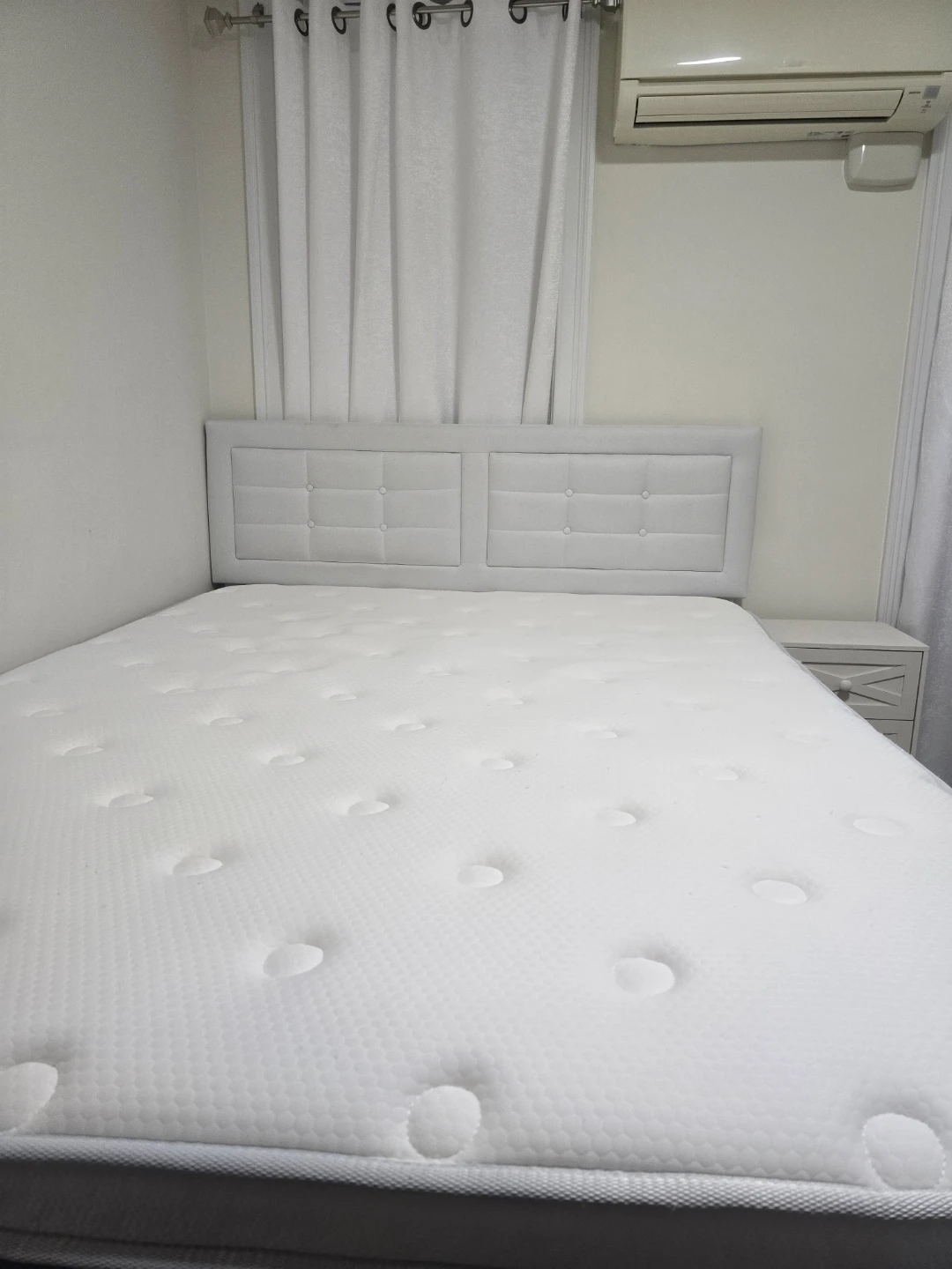 Queen bed with mattress