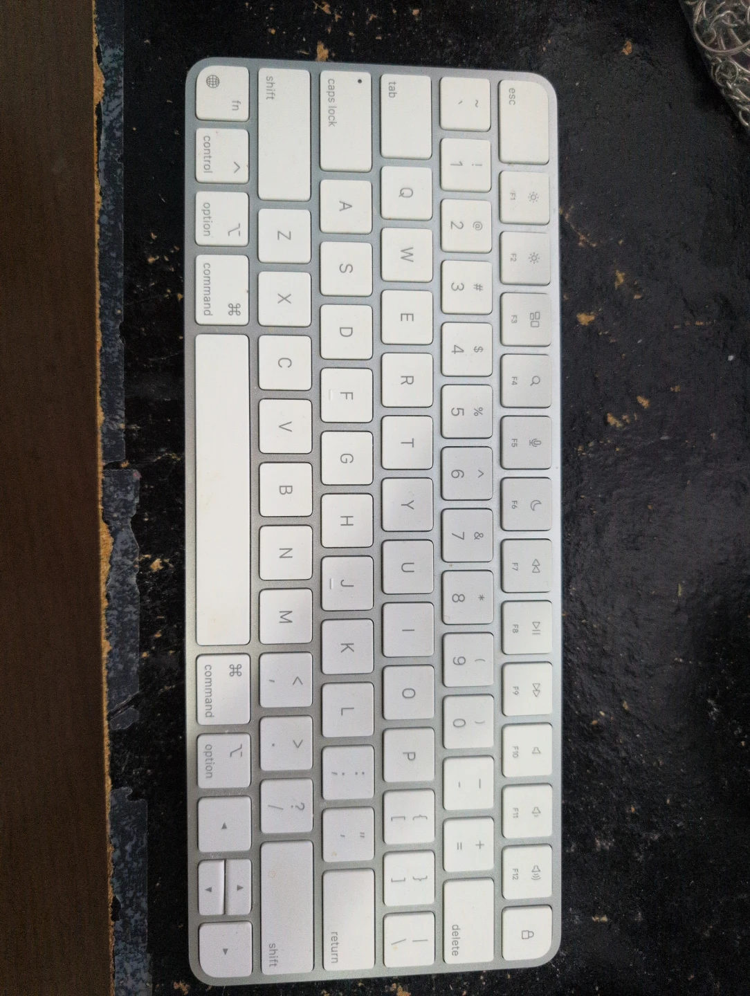 Apple Magic Keyboard A2450