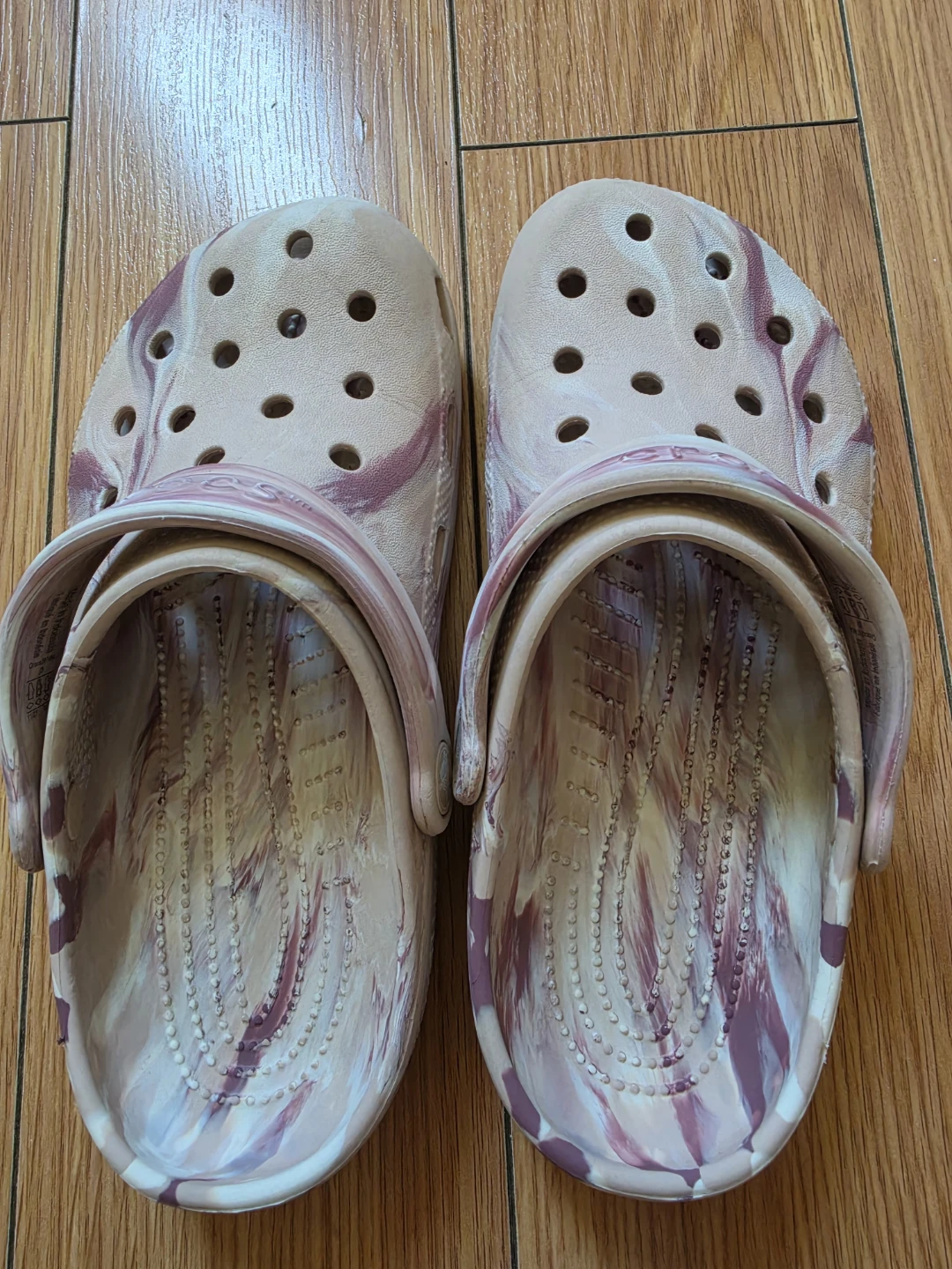 Crocs Marbled Clogs - Size J3