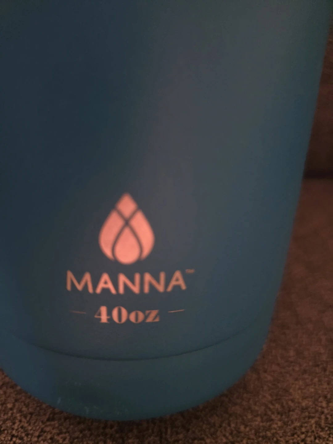Manna 40oz stainless steel water bottle - photo 2