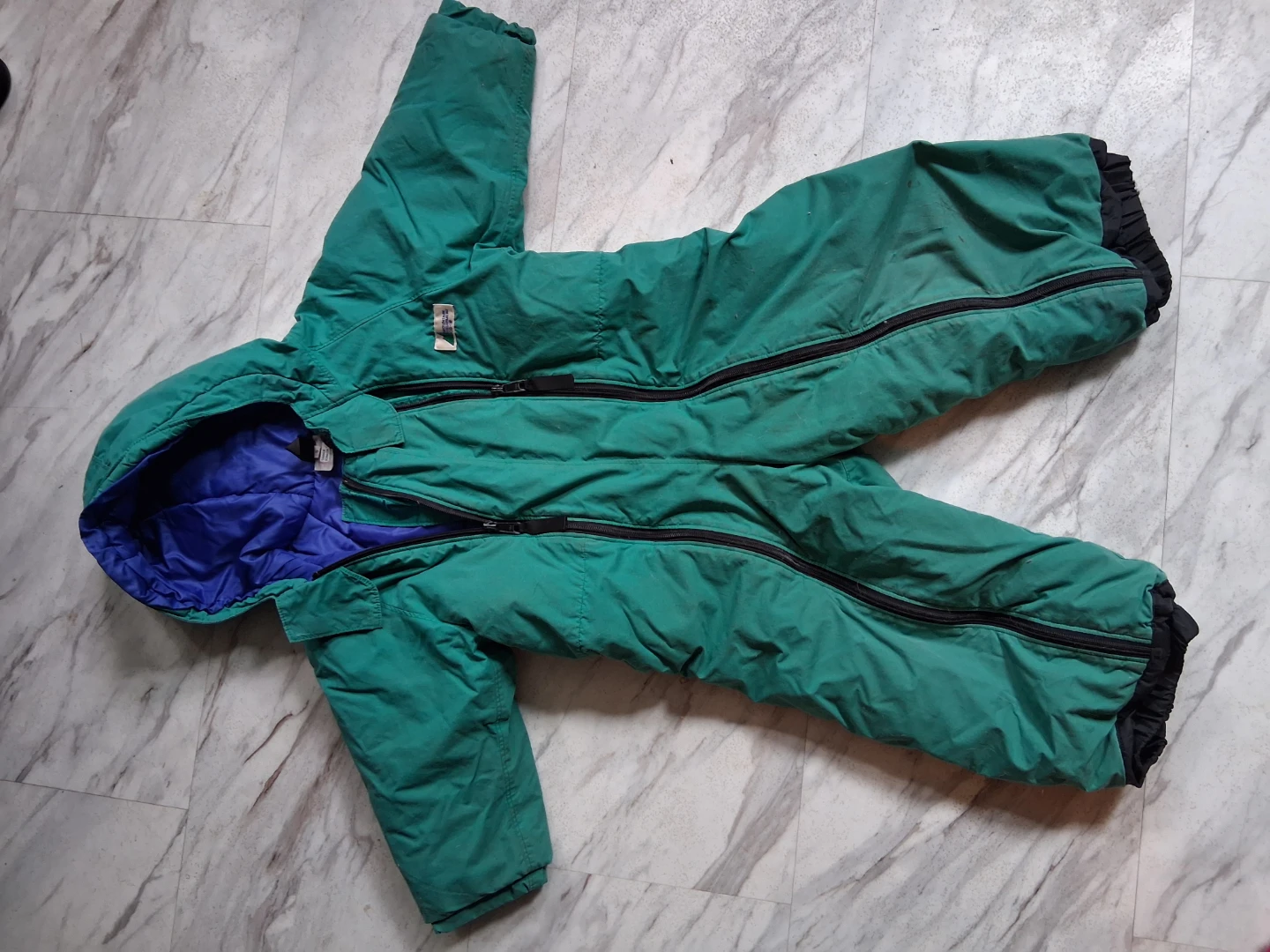 Kids size 4-6yr winter items - photo 4