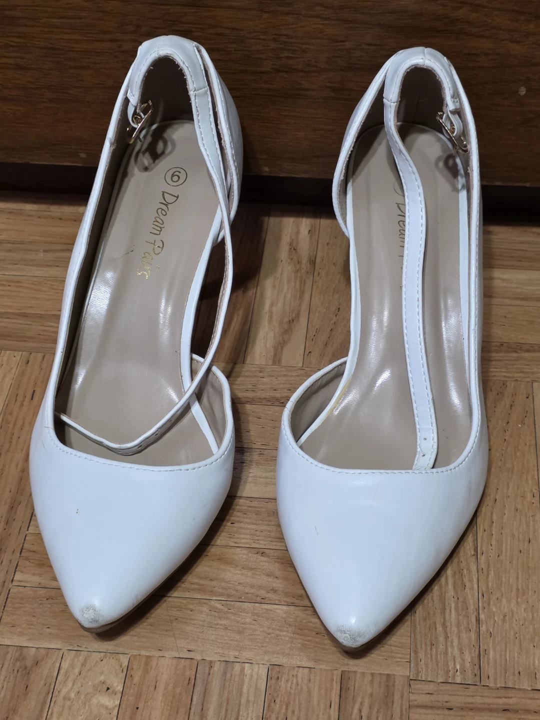Dream Pairs White Heels