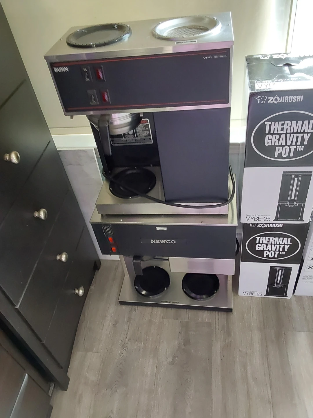 Bunn VPA Series Coffee Maker and Zojirushi Thermal Pot