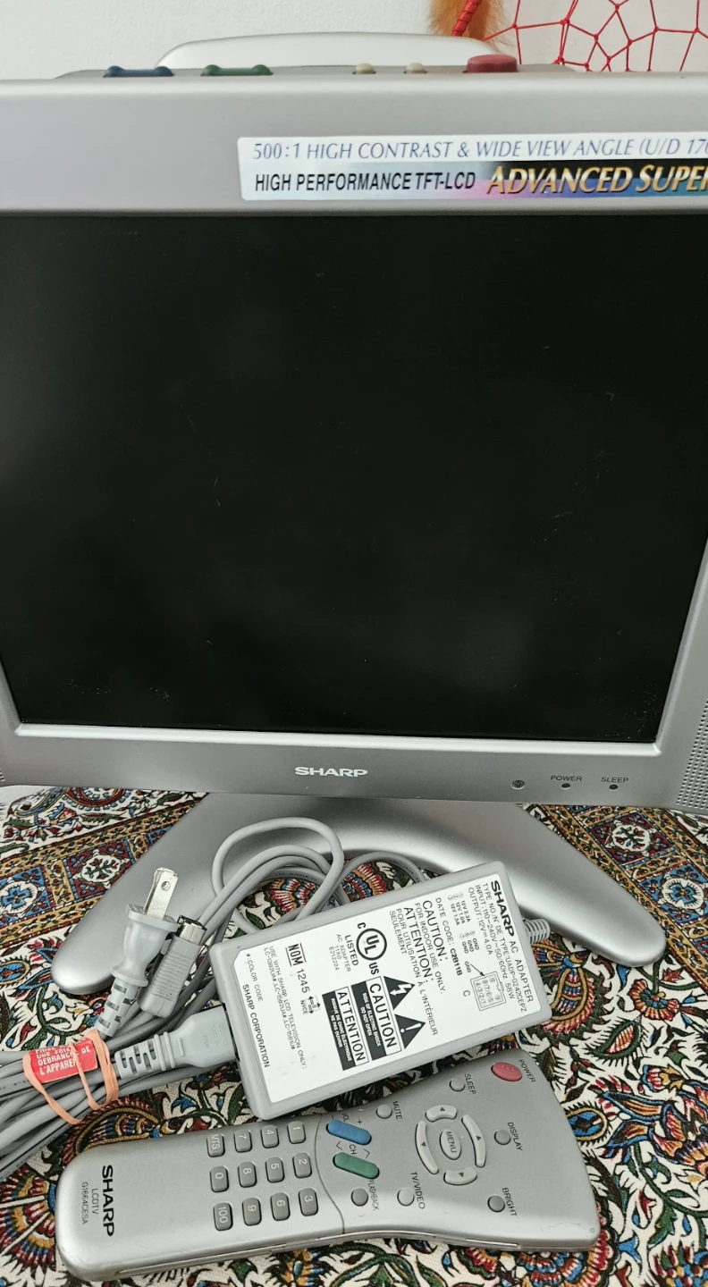 Sharp AQUOS LCD Color TV - photo 2