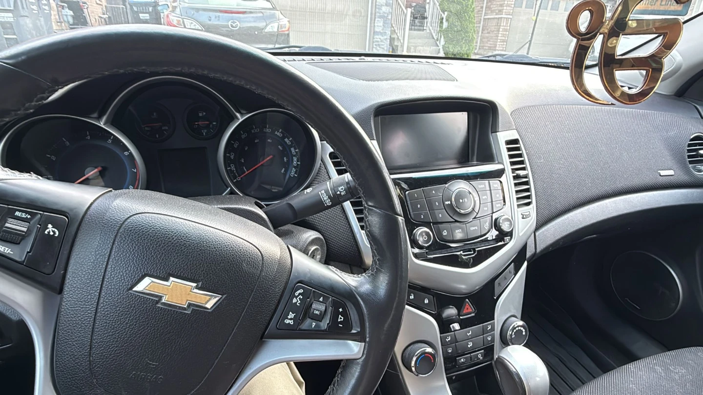 Chevrolet Cruze LT Sedan - photo 4