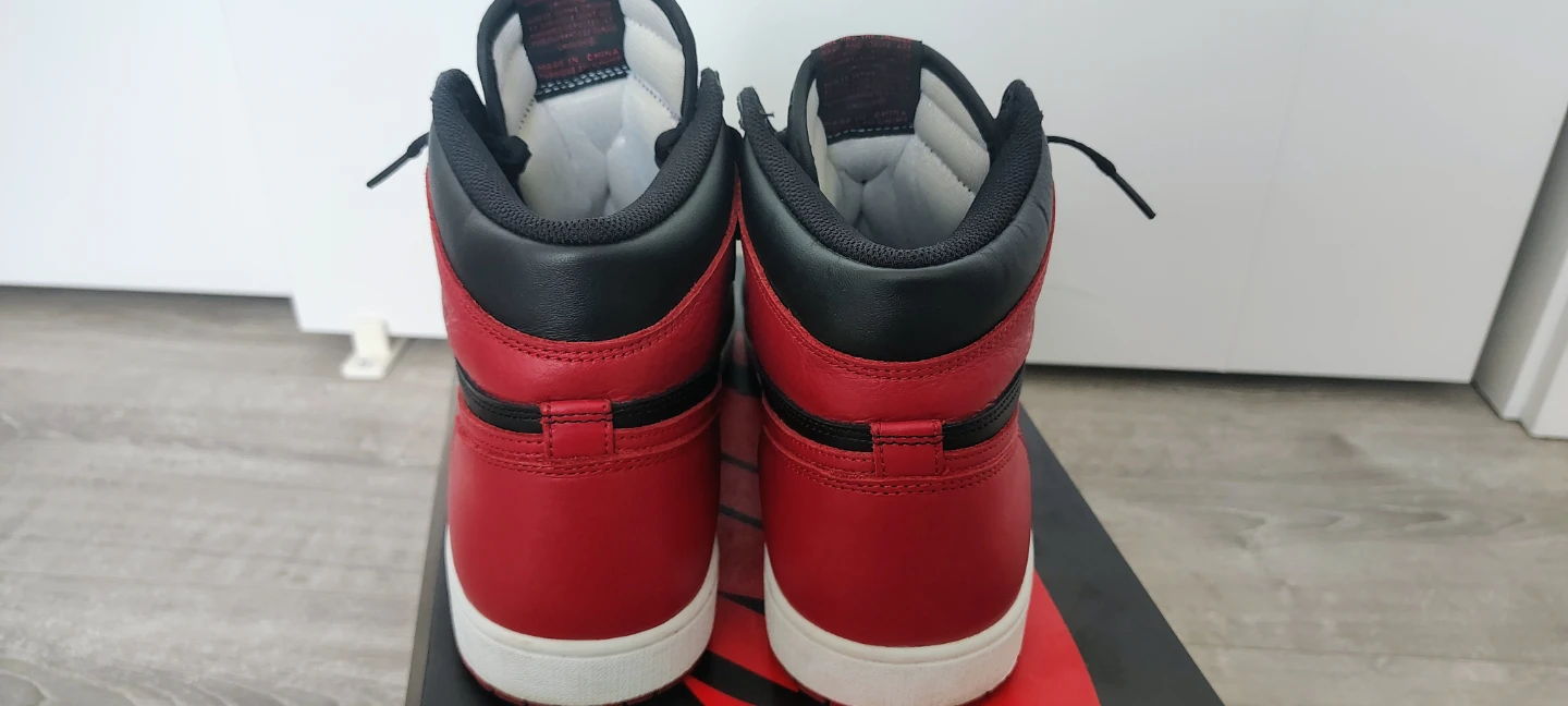 Air Jordan 1 High OG "Bred" - photo 4