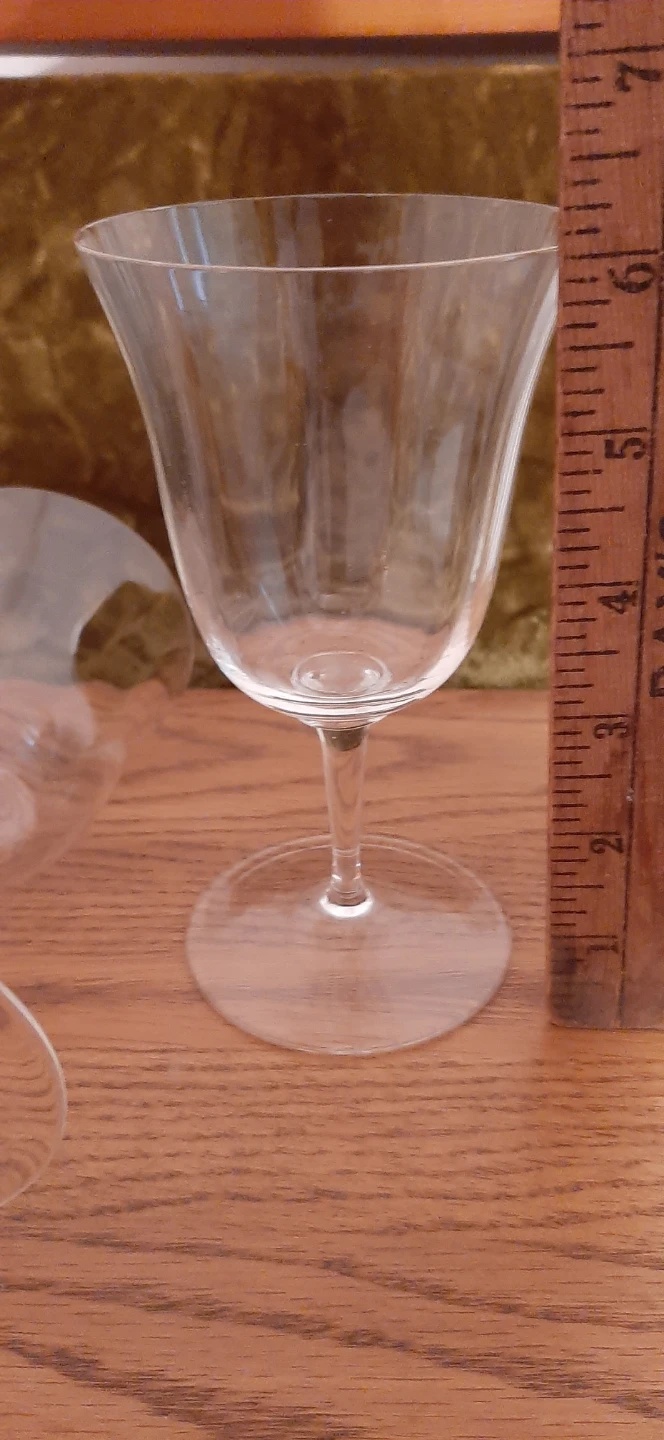 2 Crystal Wine Glasses - photo 3