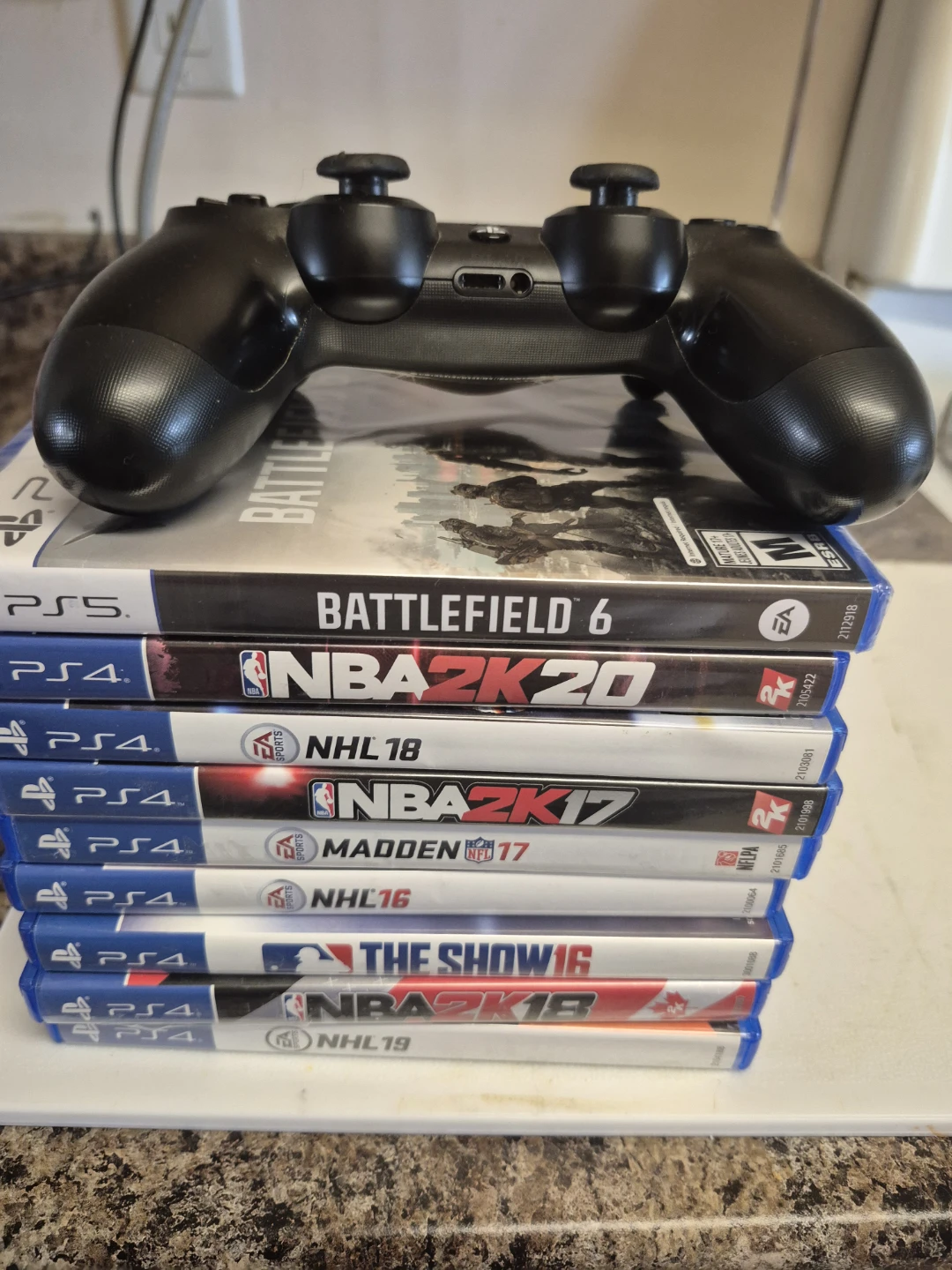 Playstation 4 Games Bundle with Controller