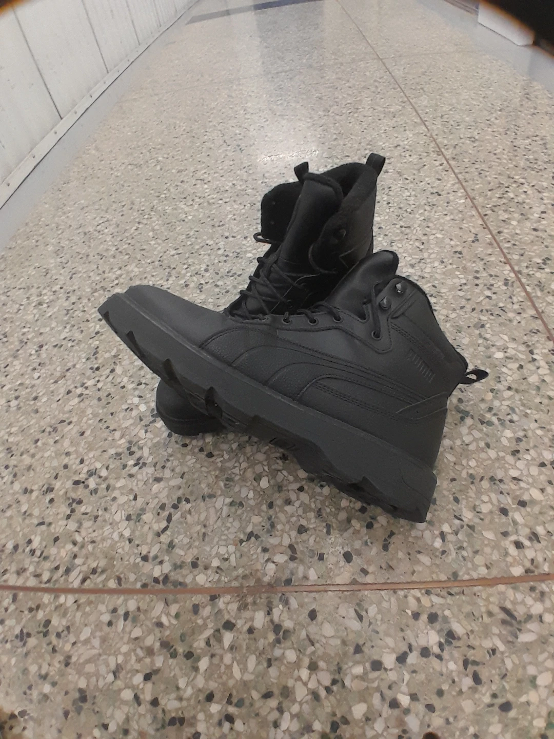 Puma Black Mid-Top All Season  Boots Men's  Size 13 - photo 4