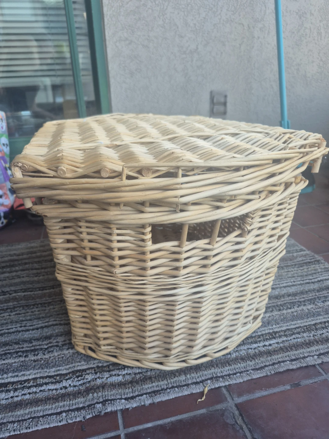 Wicker Storage Basket with Lid - photo 3