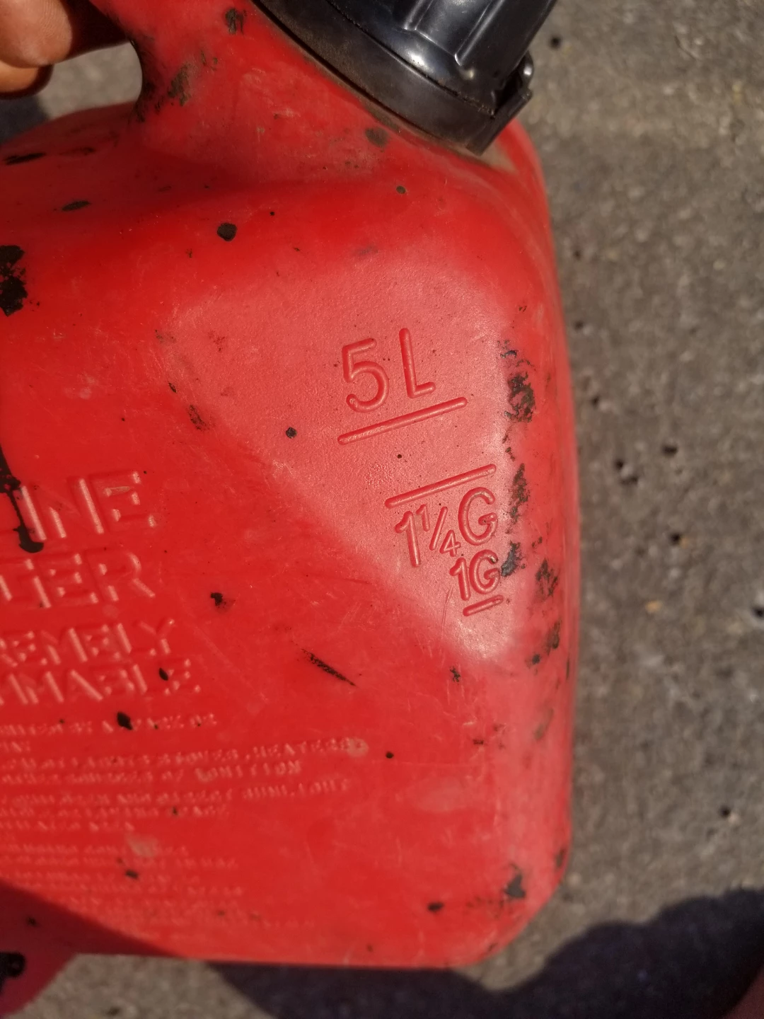 3 Gas Cans - 5L, 4.7L, and 1.25 US Gal - photo 5