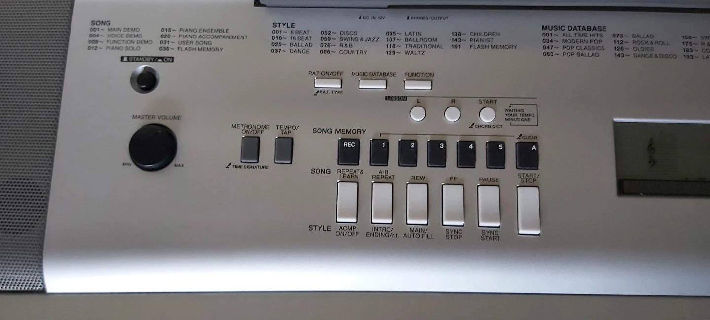 Yamaha YPG-235 / DGX-230 Portable Digital Piano Keyboard - photo 2