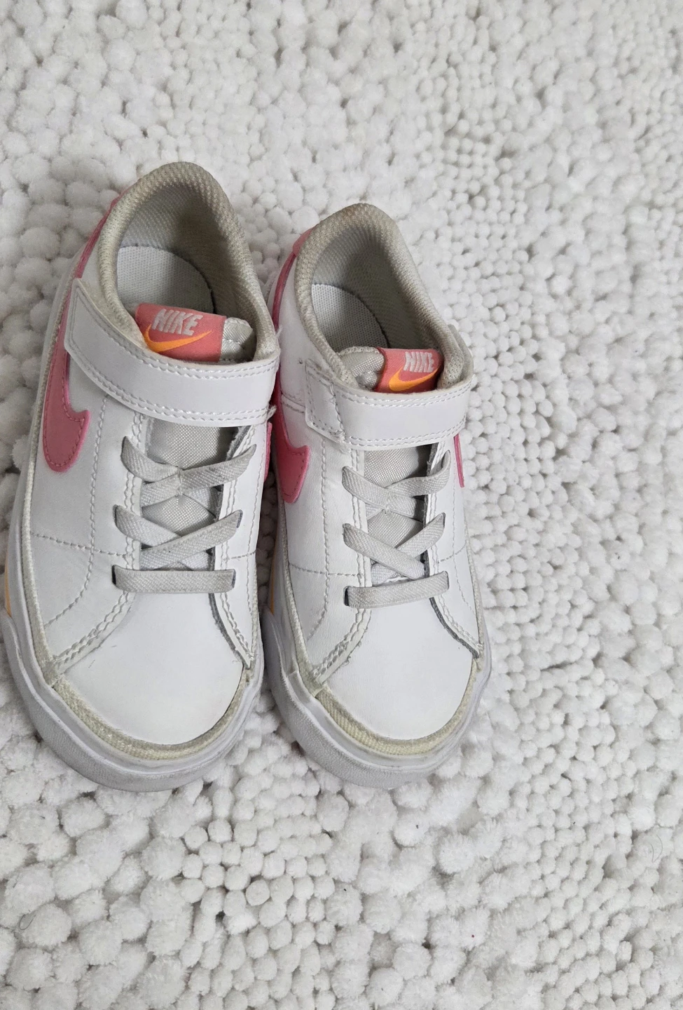 Nike Kids White Pink Sneakers