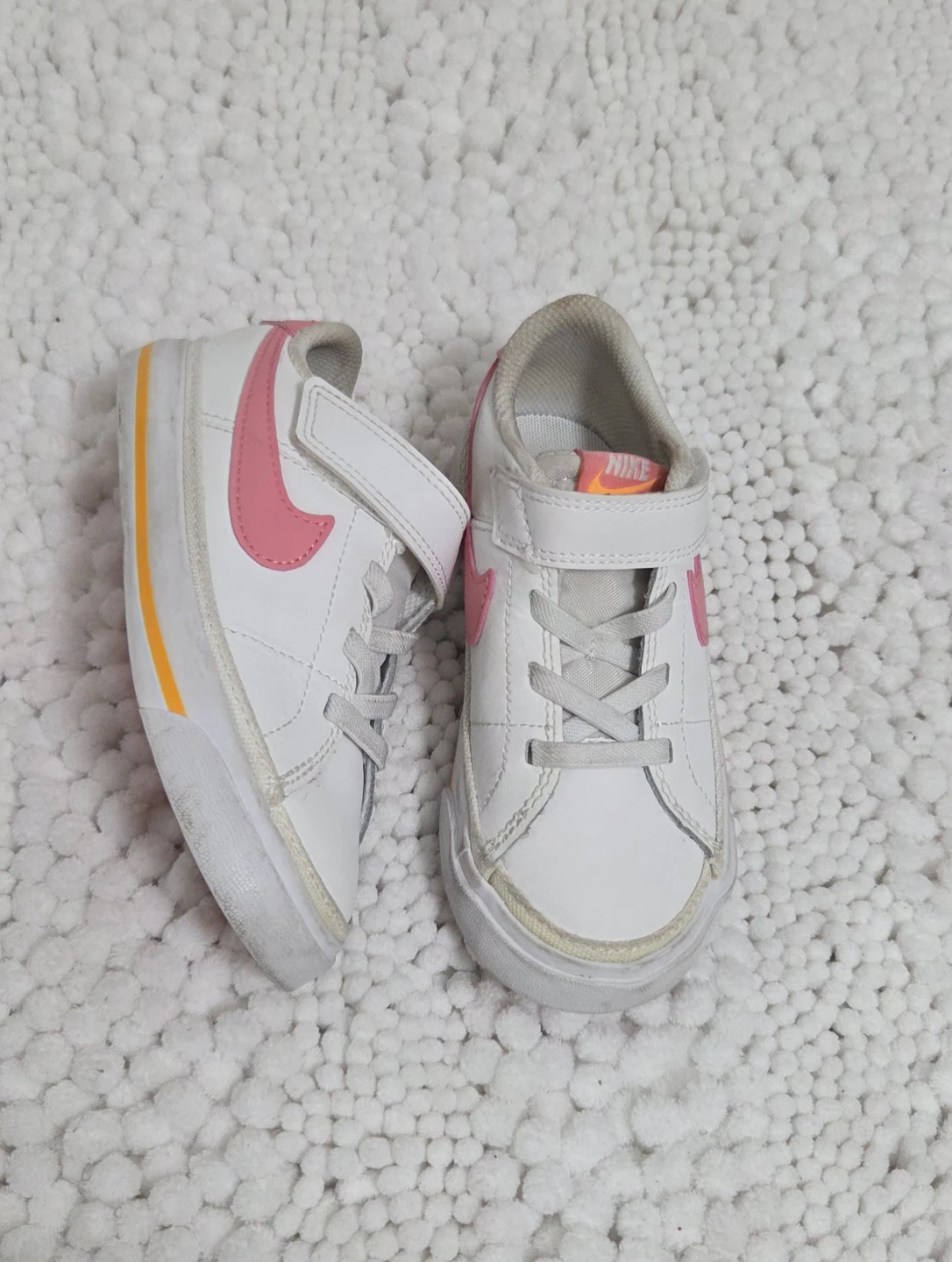 Nike Kids White Pink Sneakers - photo 2