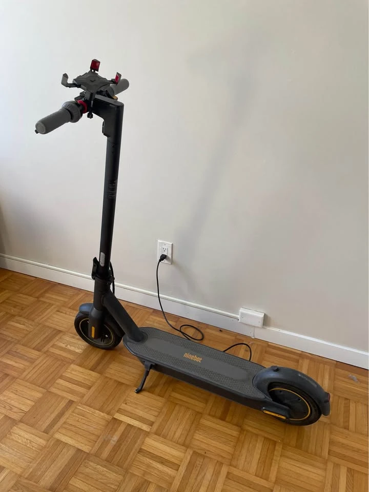 Segway Ninebot KickScooter Max G30P