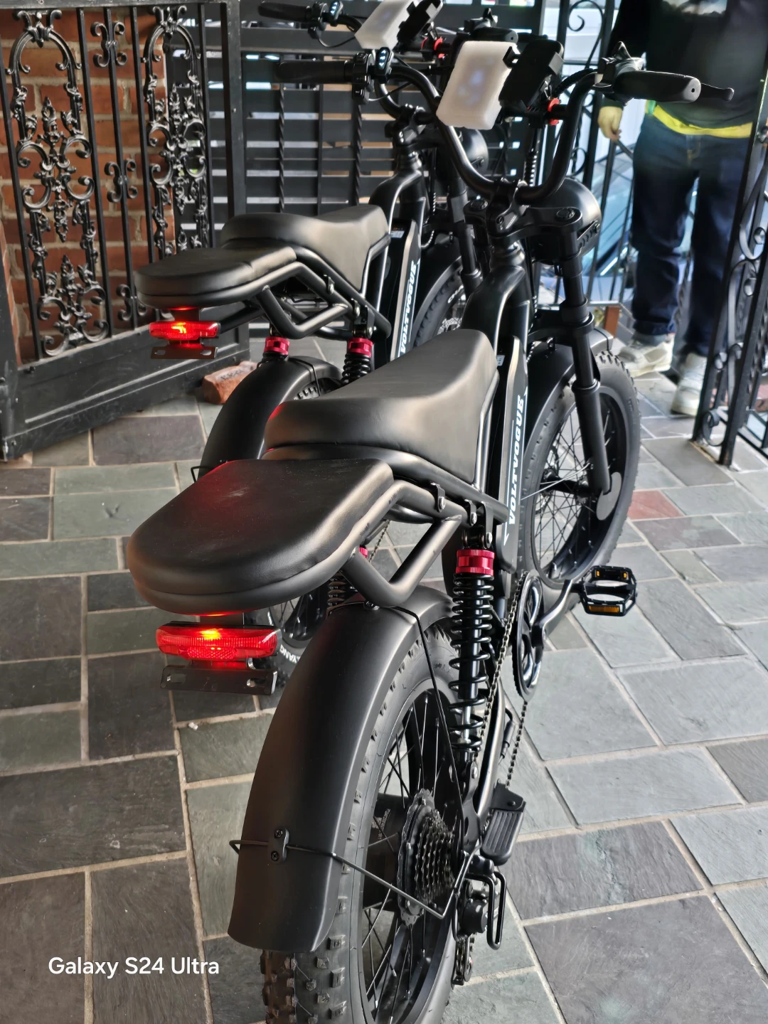 VoltaVogue Electric Fat Tire Bike - photo 2