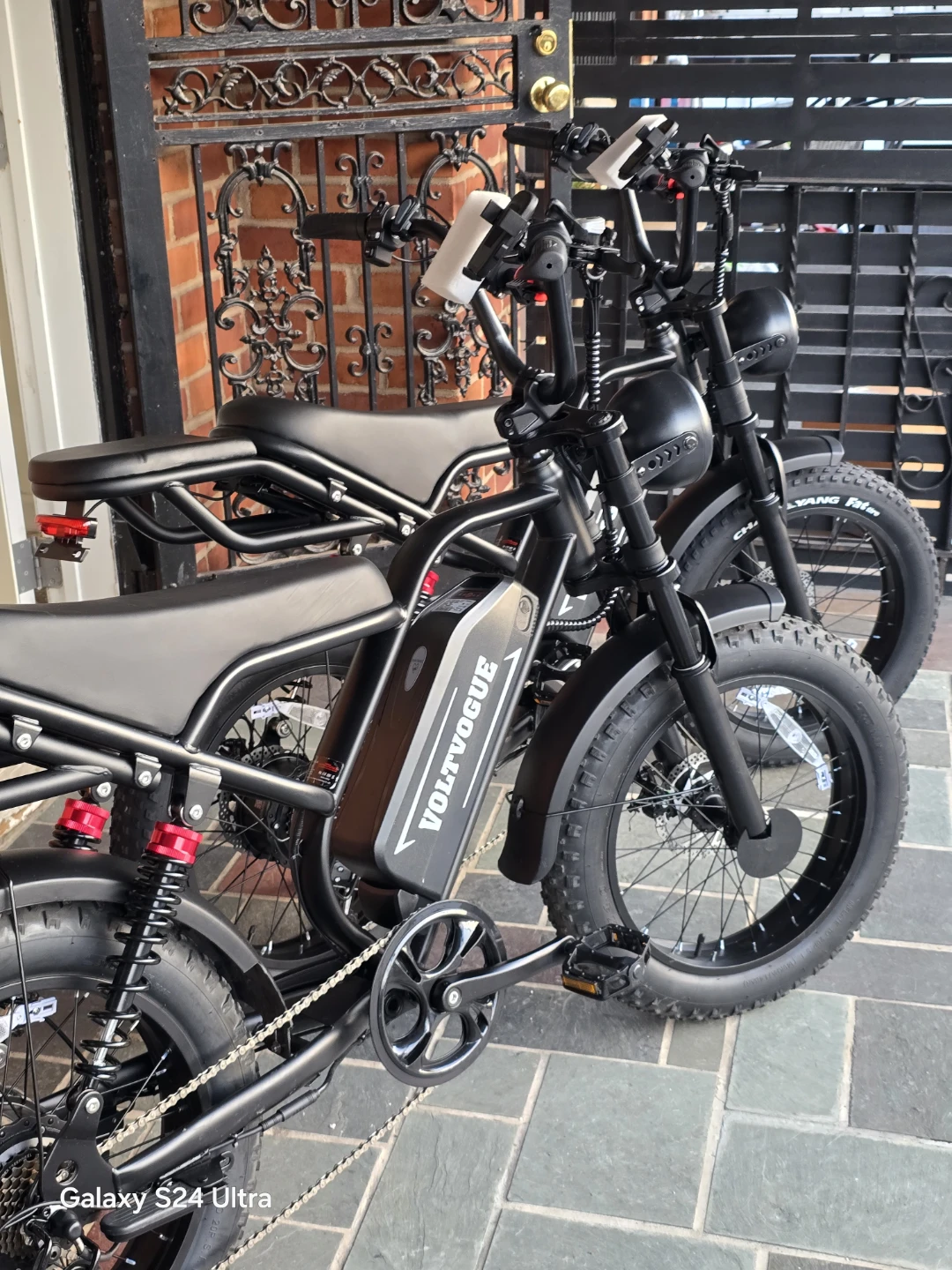 VoltaVogue Electric Fat Tire Bike - photo 3