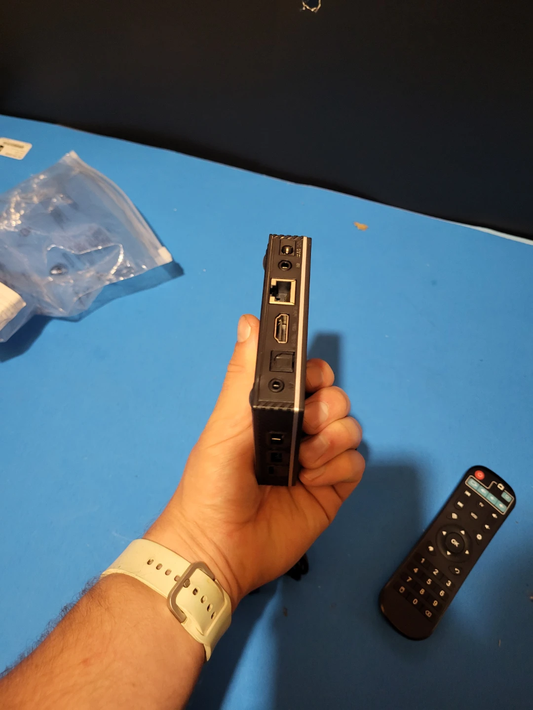 HKE360 Android TV Box - photo 2