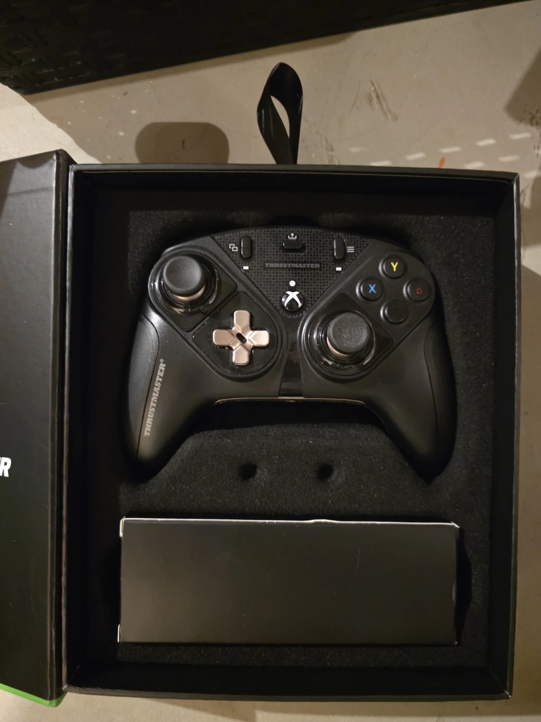 Thrustmaster eSwap X Pro Controller for Xbox - photo 2