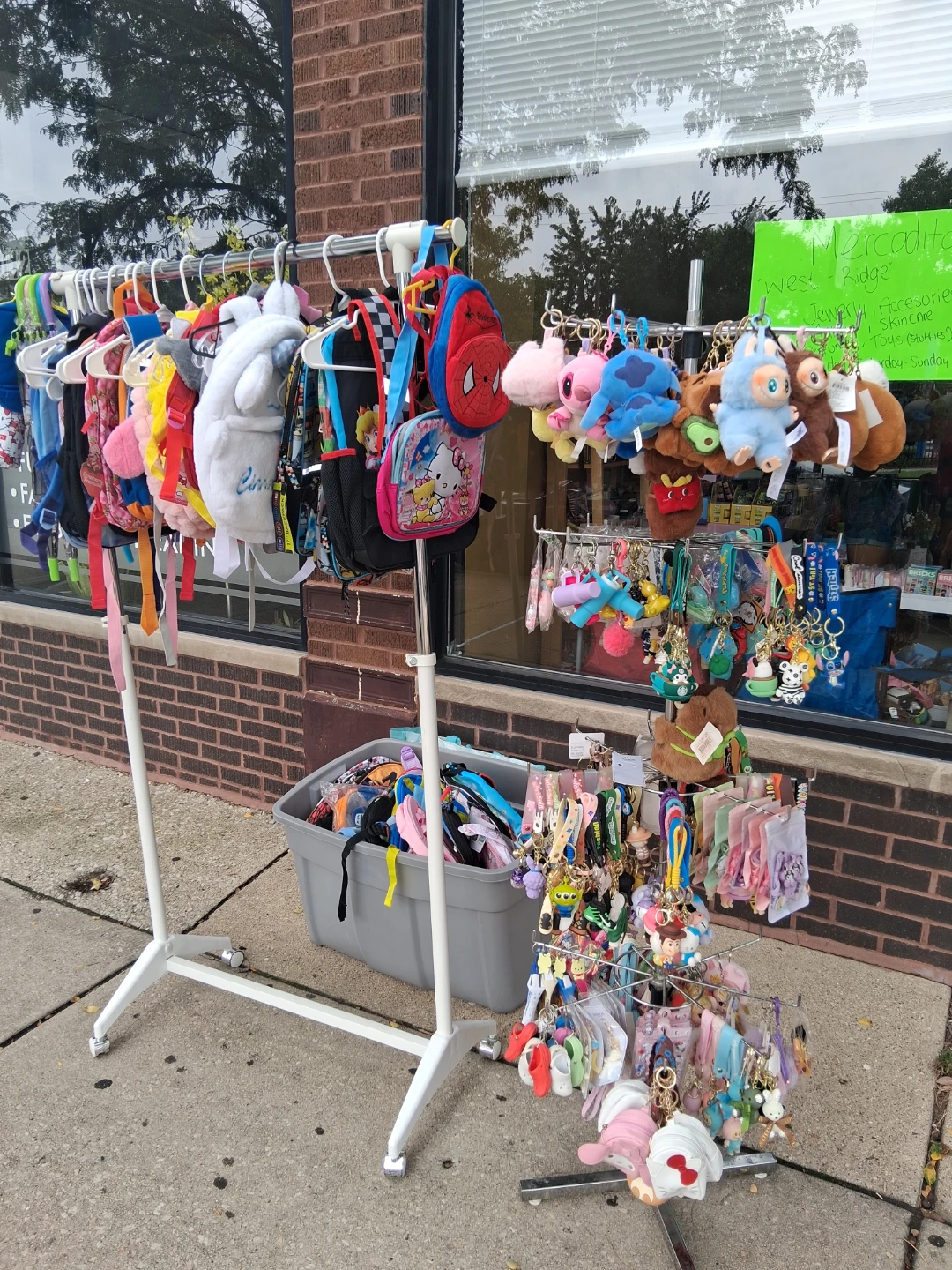 Pink Yard Sale - Squishies, Bags, Purses & Character Merchandise - photo 3