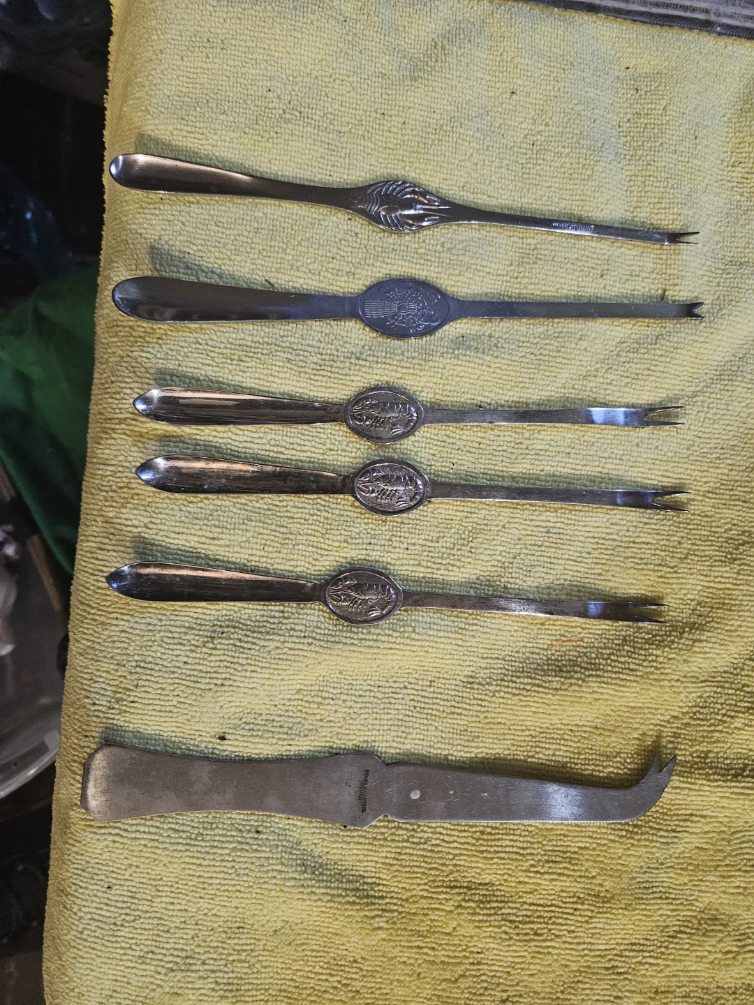 Vintage Seafood & Cheese Utensil Set - photo 2