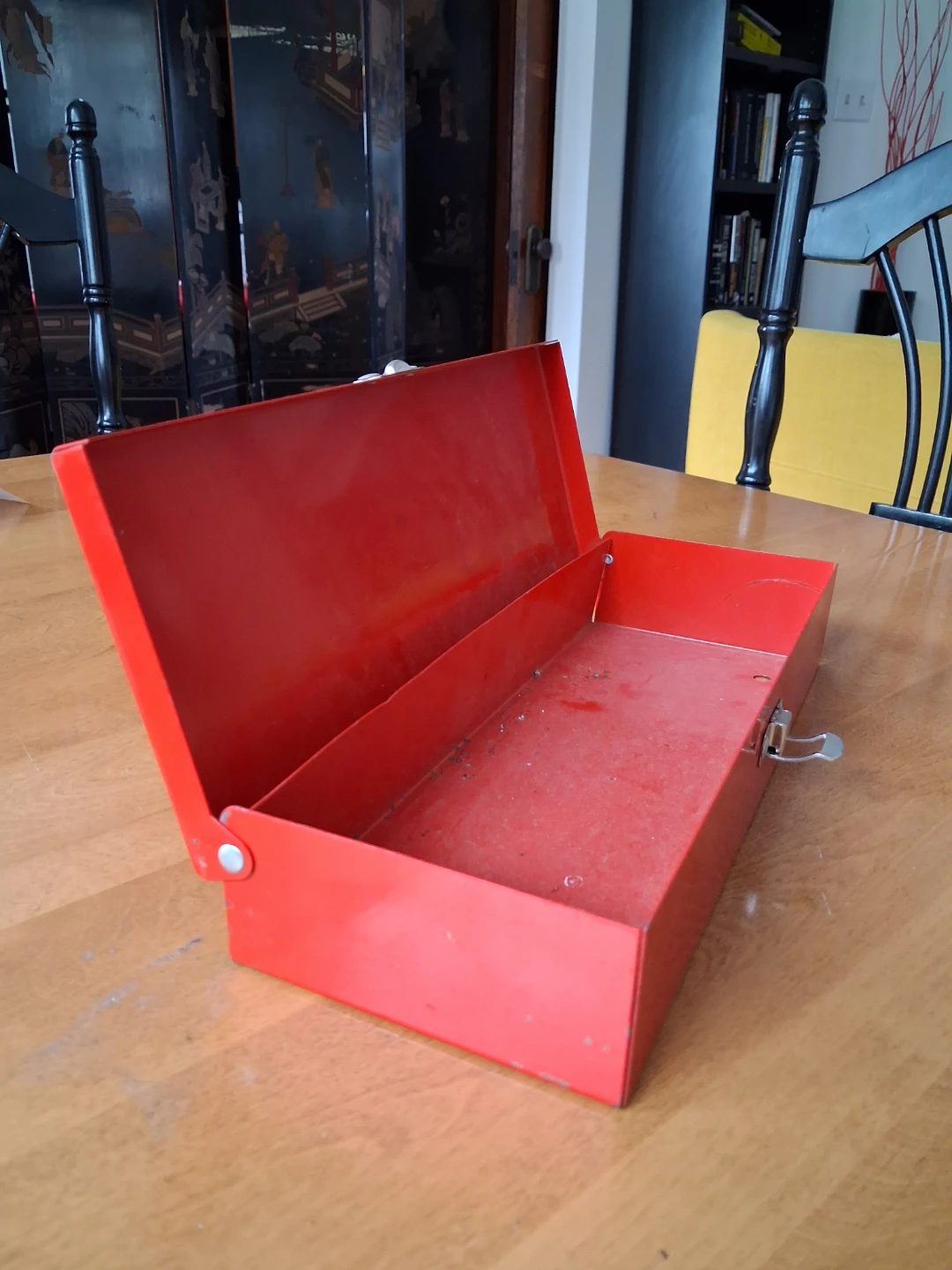 Red Metal Toolbox - photo 2