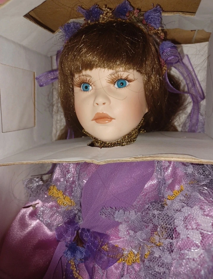 Paradise collection porcelain doll - photo 2