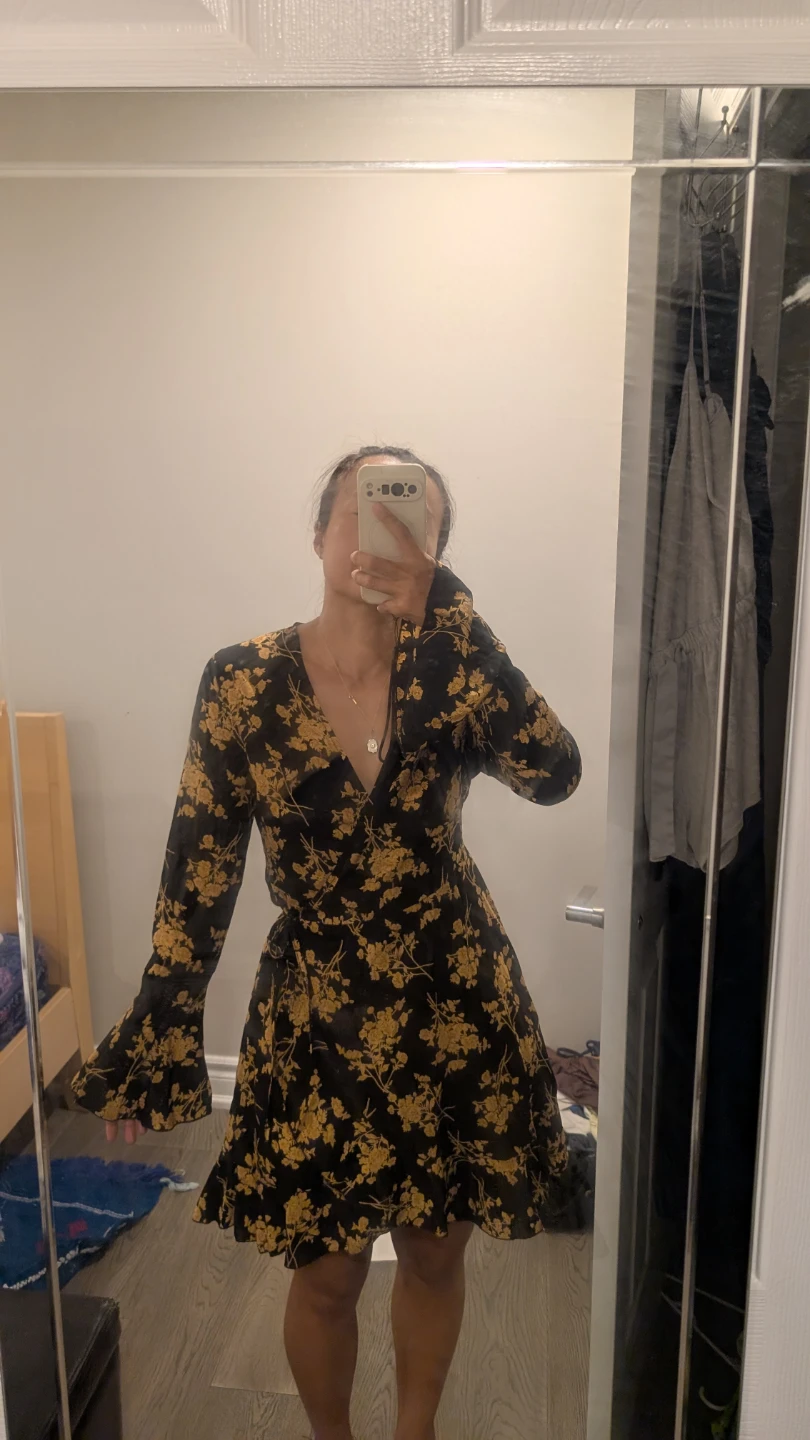 SHEIN Floral Wrap Dress - photo 2
