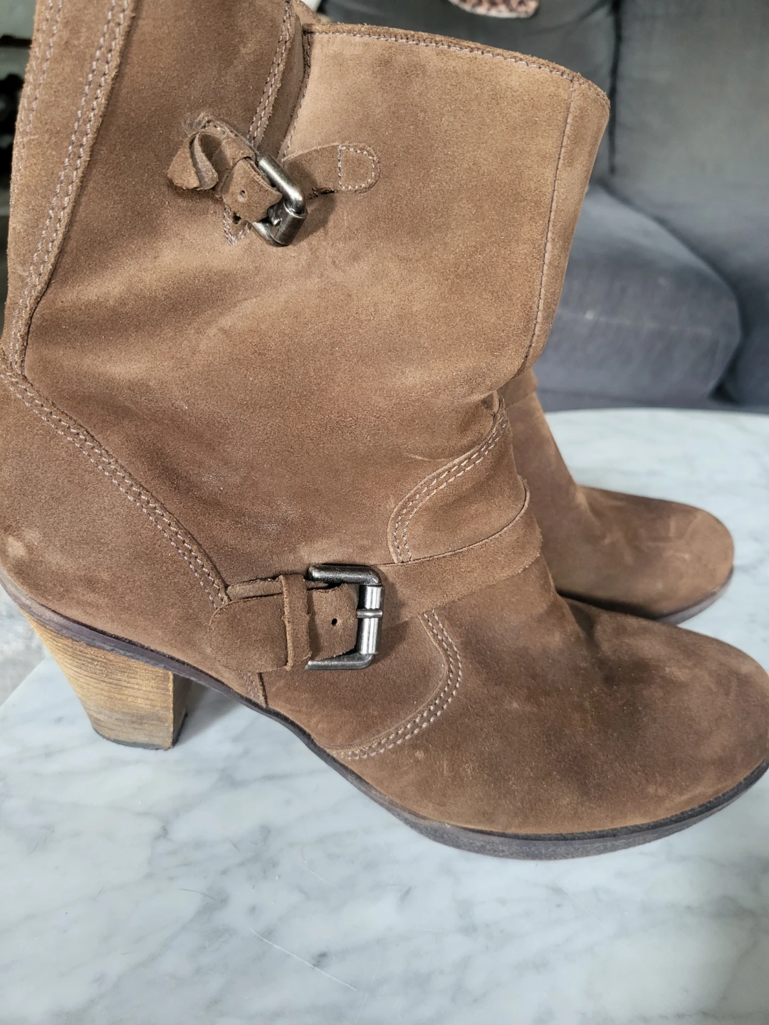 La Canadienne Suede Ankle Boots - Brown
