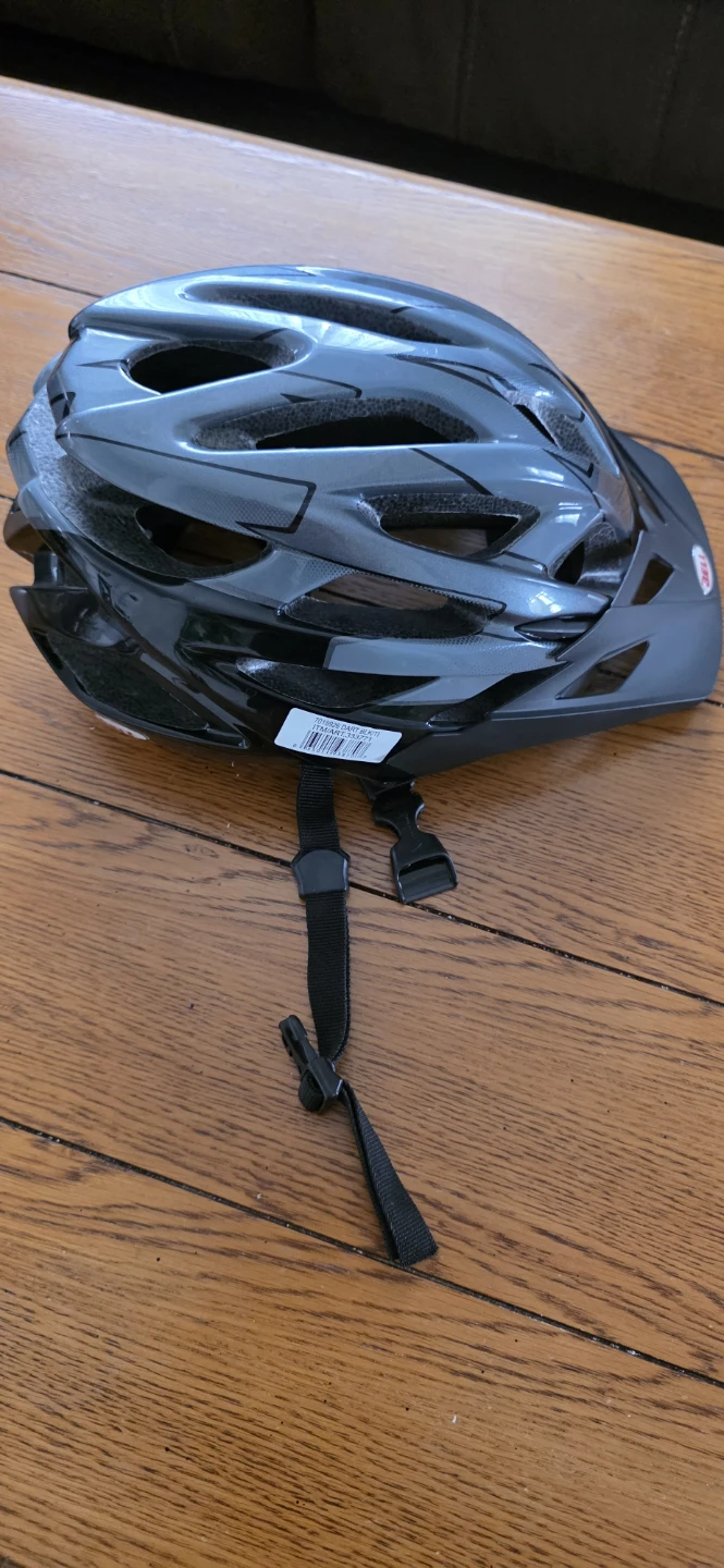 Brand new BELL helmet - photo 2