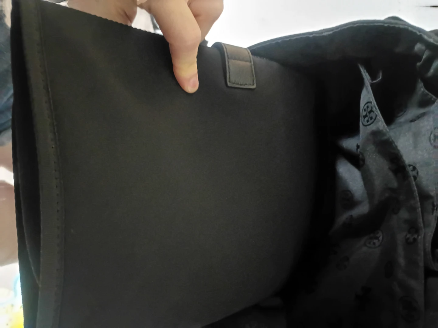 Tory Burch Black Nylon Diaper Bag with changing pad - photo 3