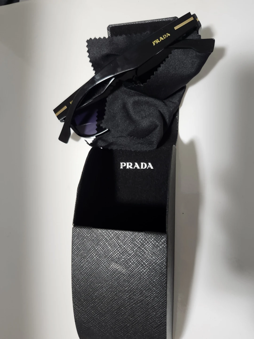 Prada Sunglasses with Case and Box - photo 3