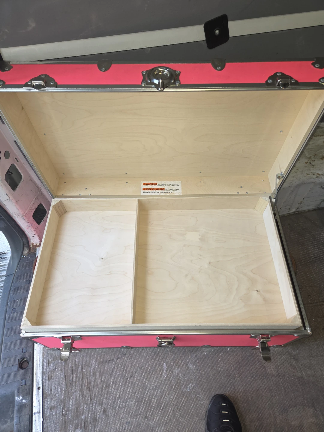Bright Pink Rolling Trunk with Organizer - photo 3