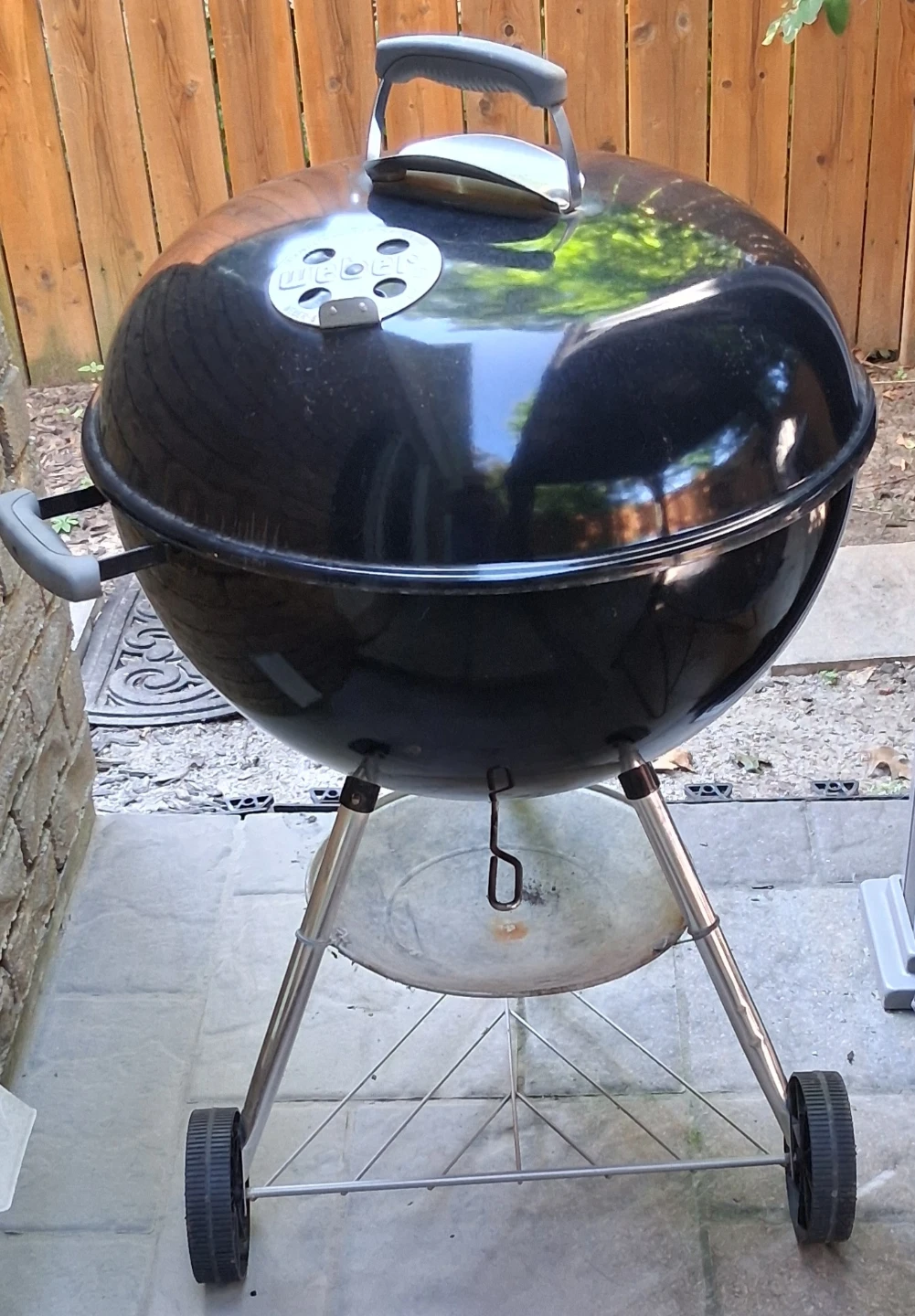 Weber Kettle Charcoal Grill