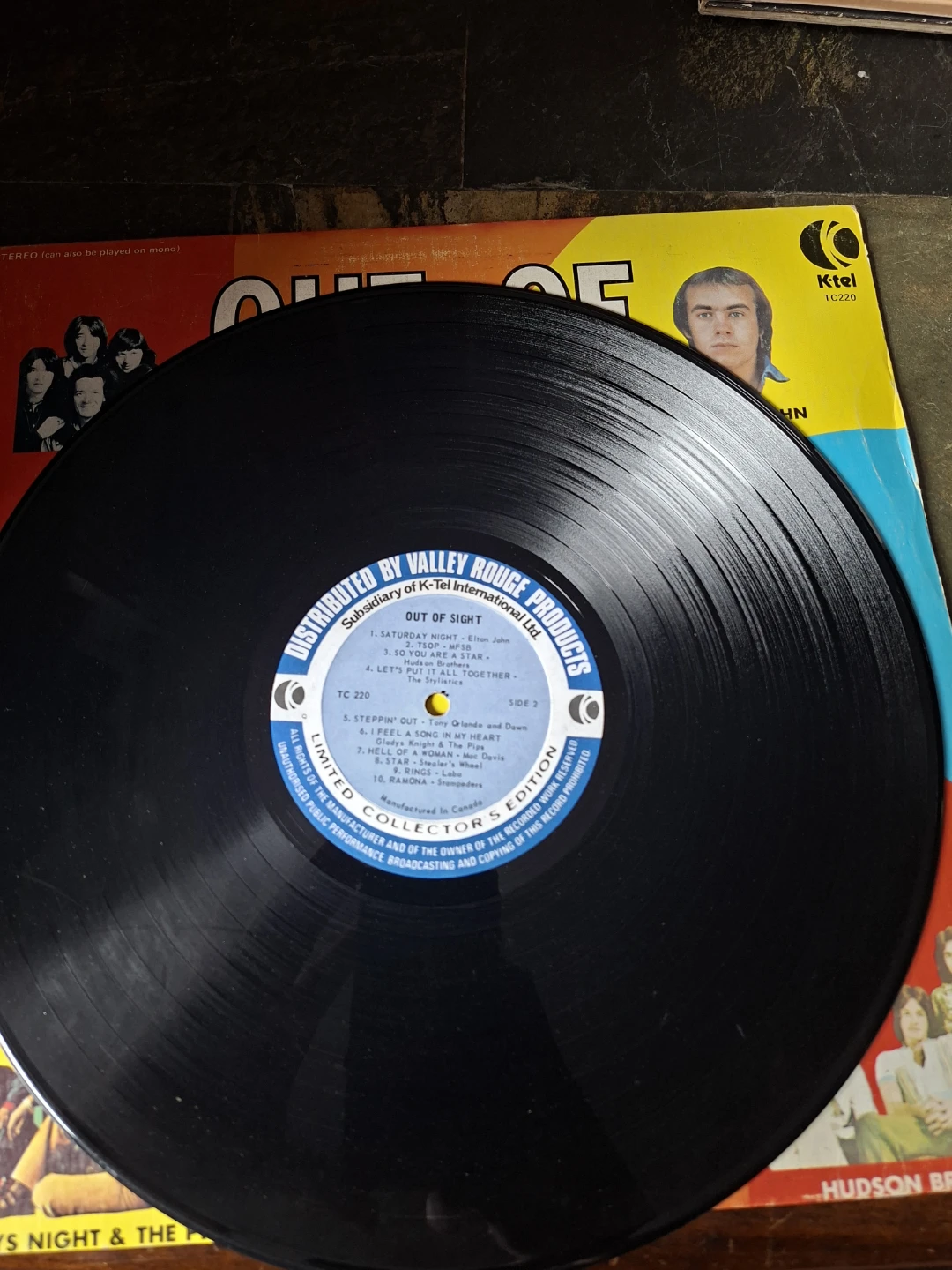 Out Of Sight 20 Original Hits Vinyl Record - photo 3
