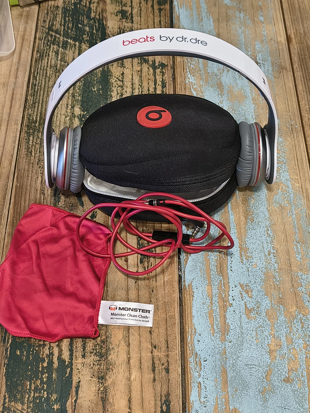 Beats by Dr. Dre Solo HD Headphones - photo 2