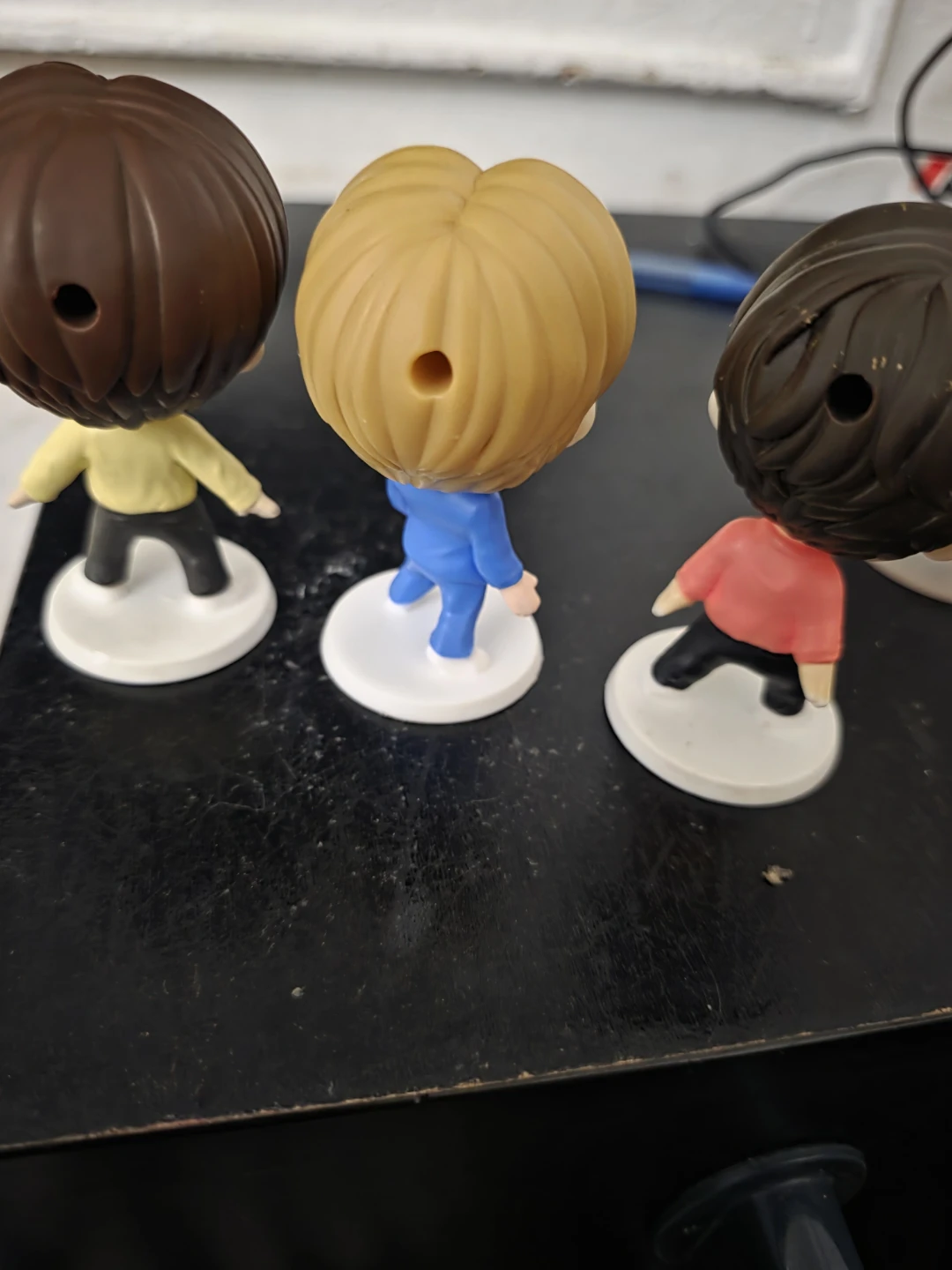 Set of 3 BTS figures - photo 2